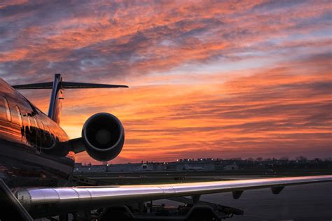 飛行機の中でできるゲーム：空の旅を彩る想像力の翼