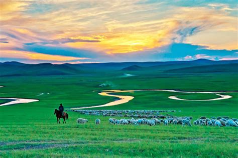  緑色の草原が広がるウラン・トグト！ Inner Mongoliaの自然を満喫しよう！