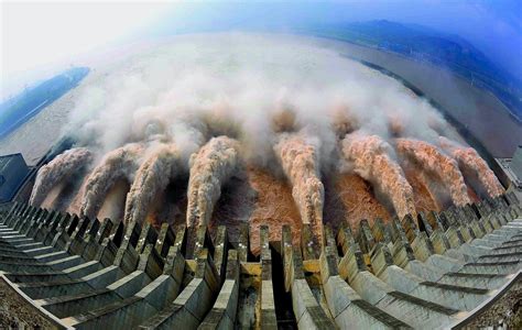  三峡大坝、壮大な景色と歴史を体感する旅へ！