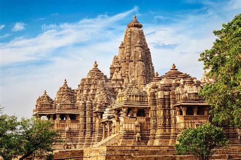  ヤムヌーン寺院：歴史と霊性を体感する壮大なインドの建造物！